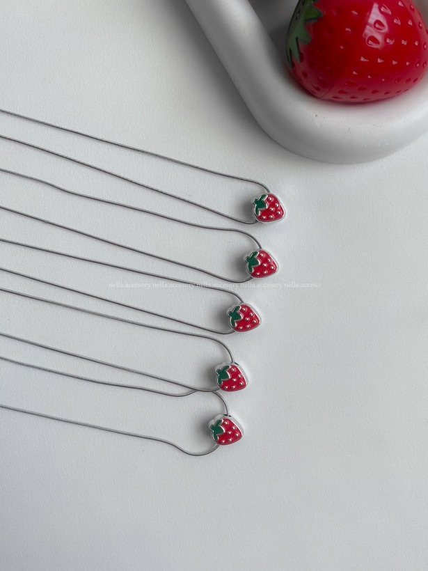 گردنبند توت فرنگی🍓
